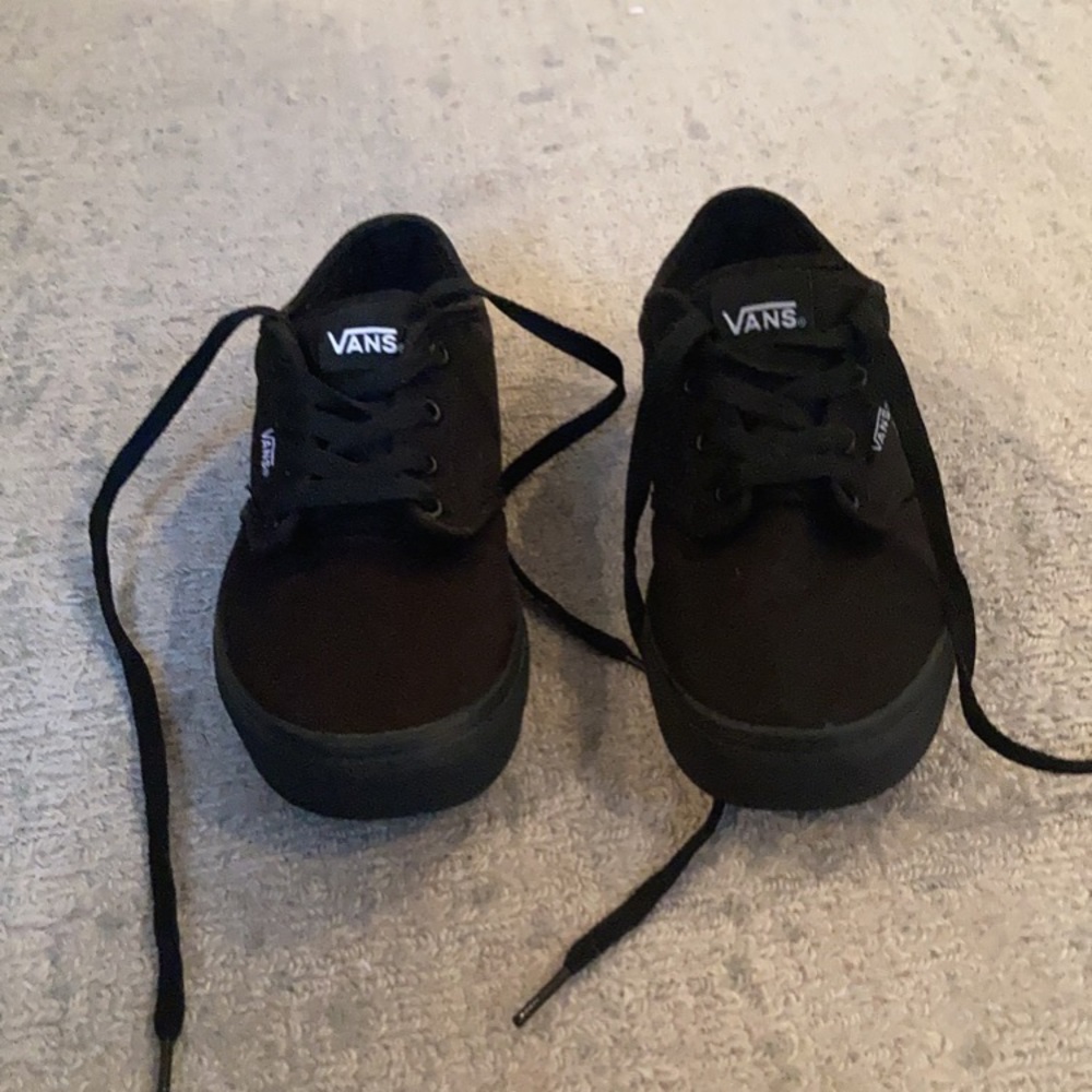 New without tags black kids vans size 4